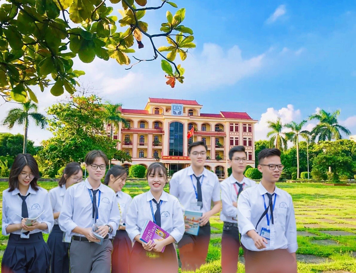 10 lợi thế khi trở thành học sinh trường THPT chuyên Nguyễn Trãi - Hải Dương.